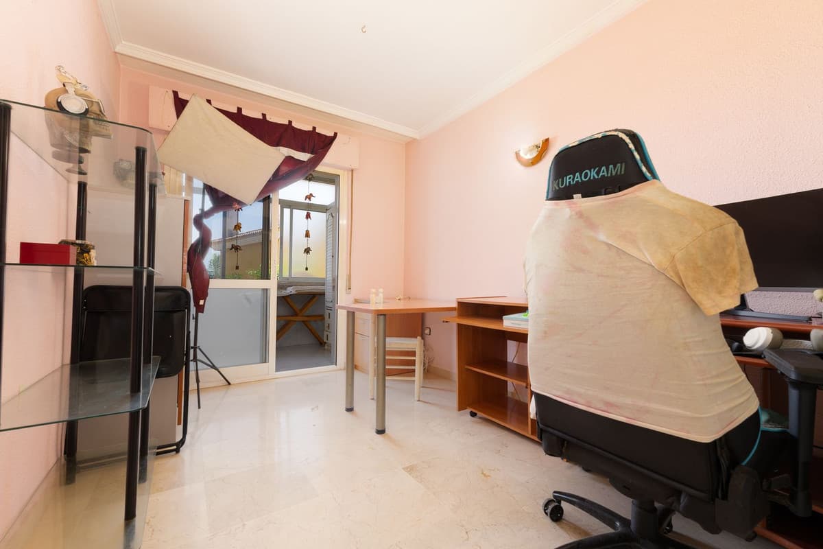 Townhouse in Las Lagunas — photo 6 of 10