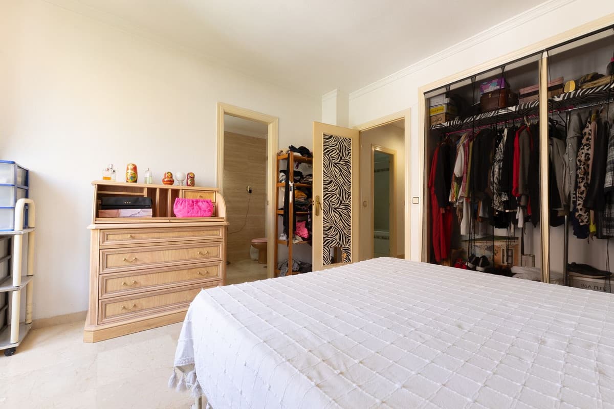 Townhouse in Las Lagunas — photo 7 of 10