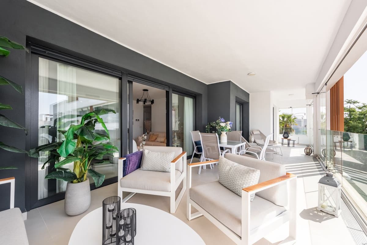 Middle Floor Apartment in Bel Air — photo 2 of 10