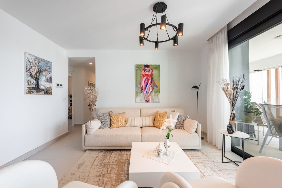 Middle Floor Apartment in Bel Air — photo 5 of 10