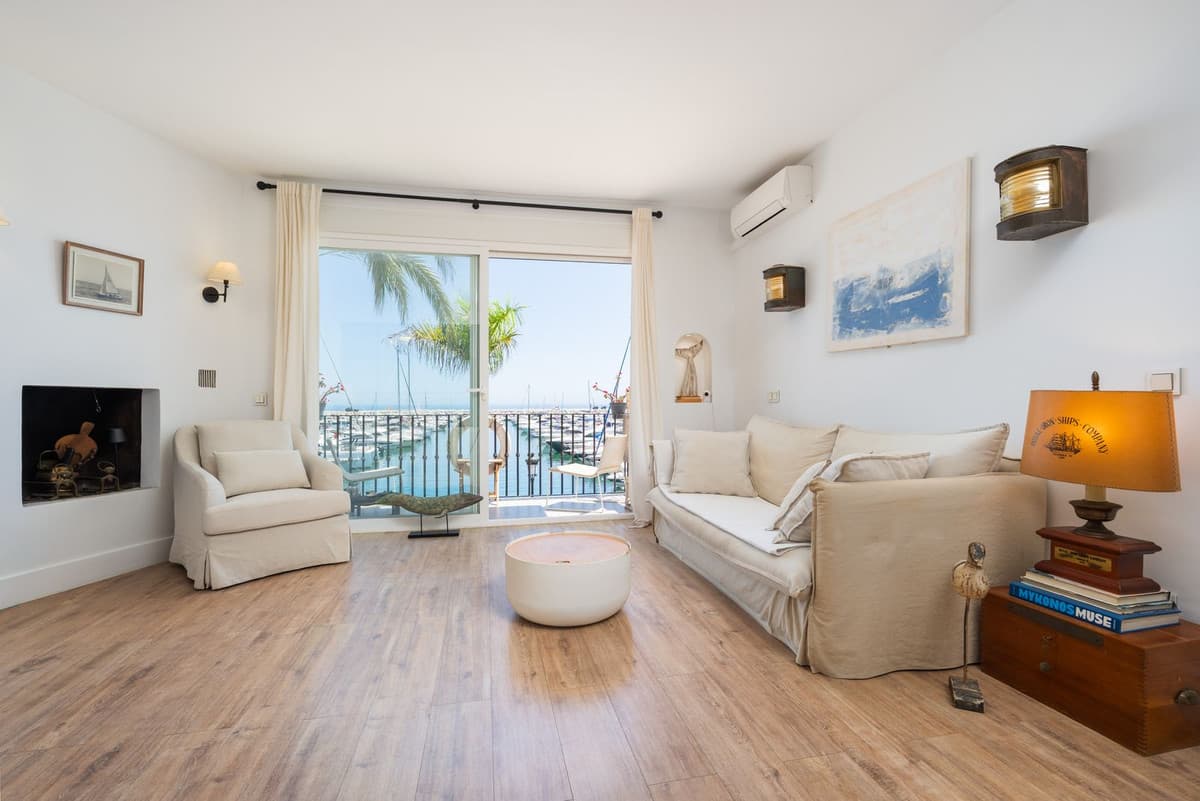 Middle Floor Apartment in Puerto Banús — photo 10 of 10