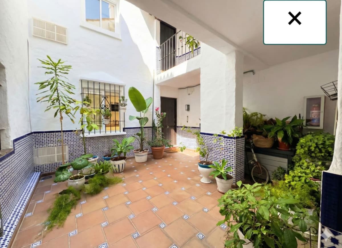 Middle Floor Apartment in Puerto Banús — photo 1 of 10
