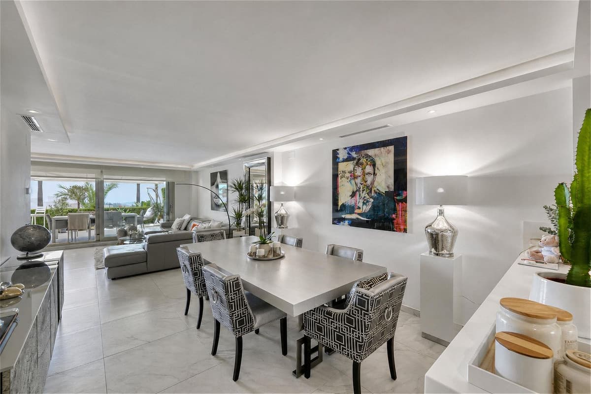 Ground Floor Apartment in Benahavís — photo 5 of 10