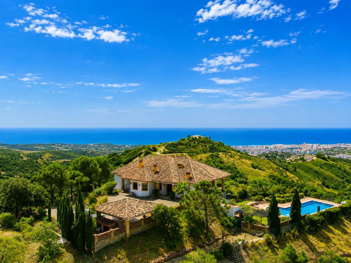 Cortijo in Estepona — photo 1 of 10