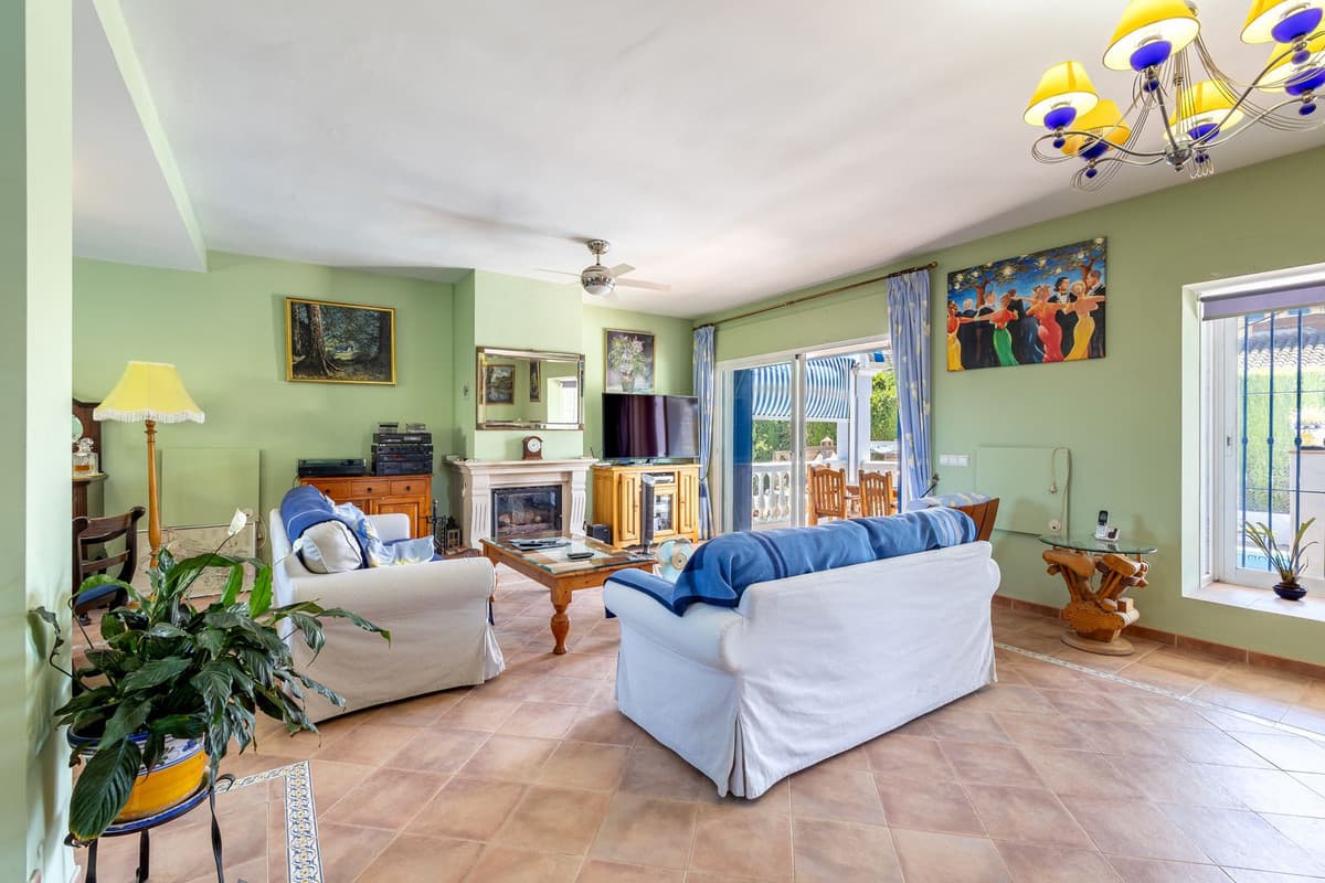 Detached Villa in Coín — photo 7 of 10