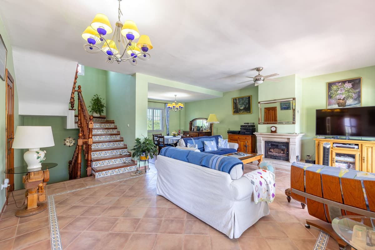 Detached Villa in Coín — photo 9 of 10
