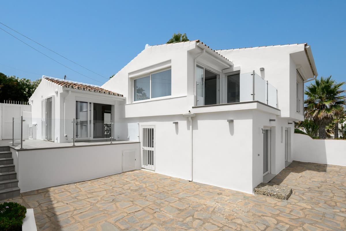 Detached Villa in Estepona — photo 5 of 10