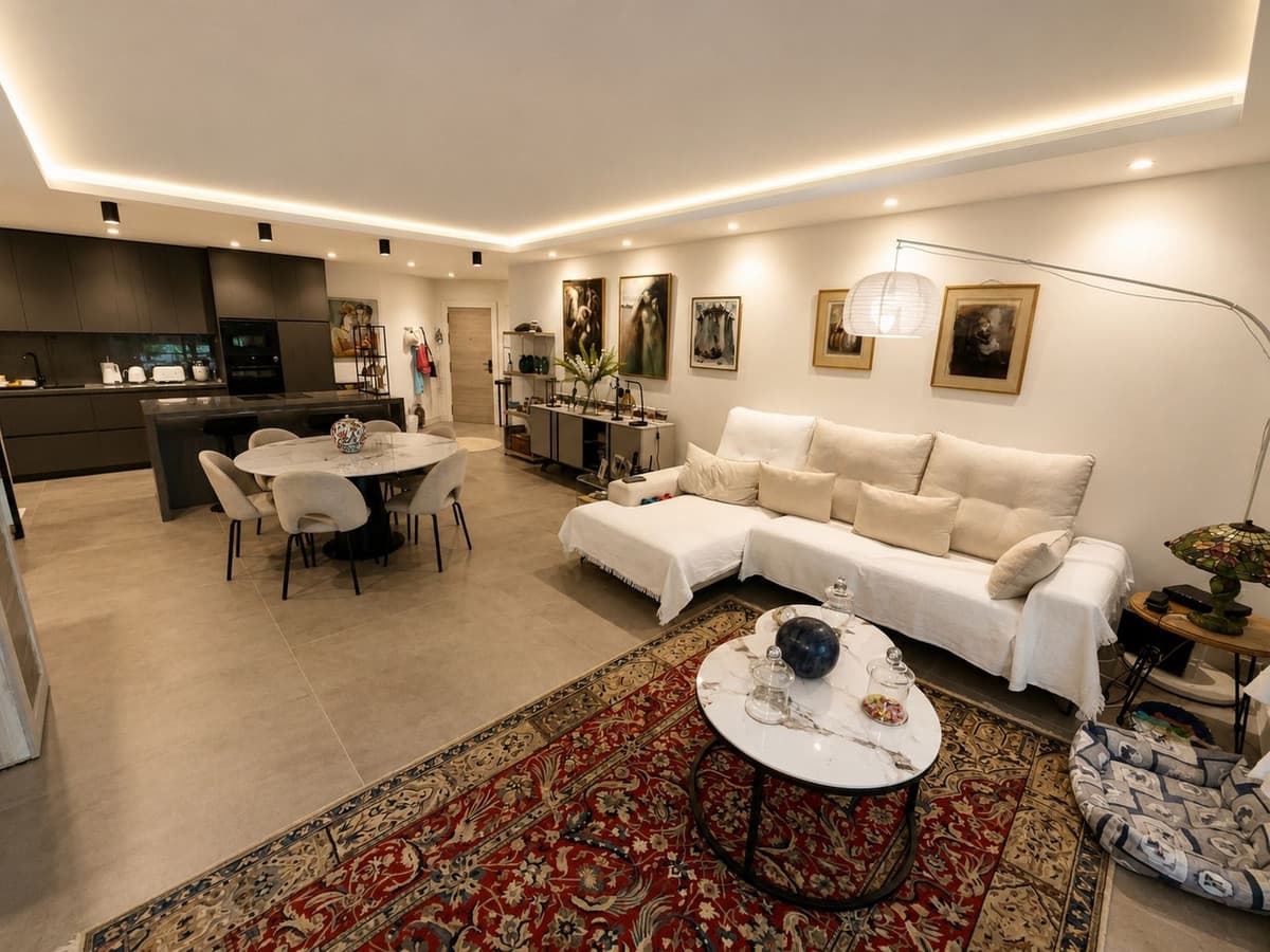 Middle Floor Apartment in Estepona — photo 4 of 10