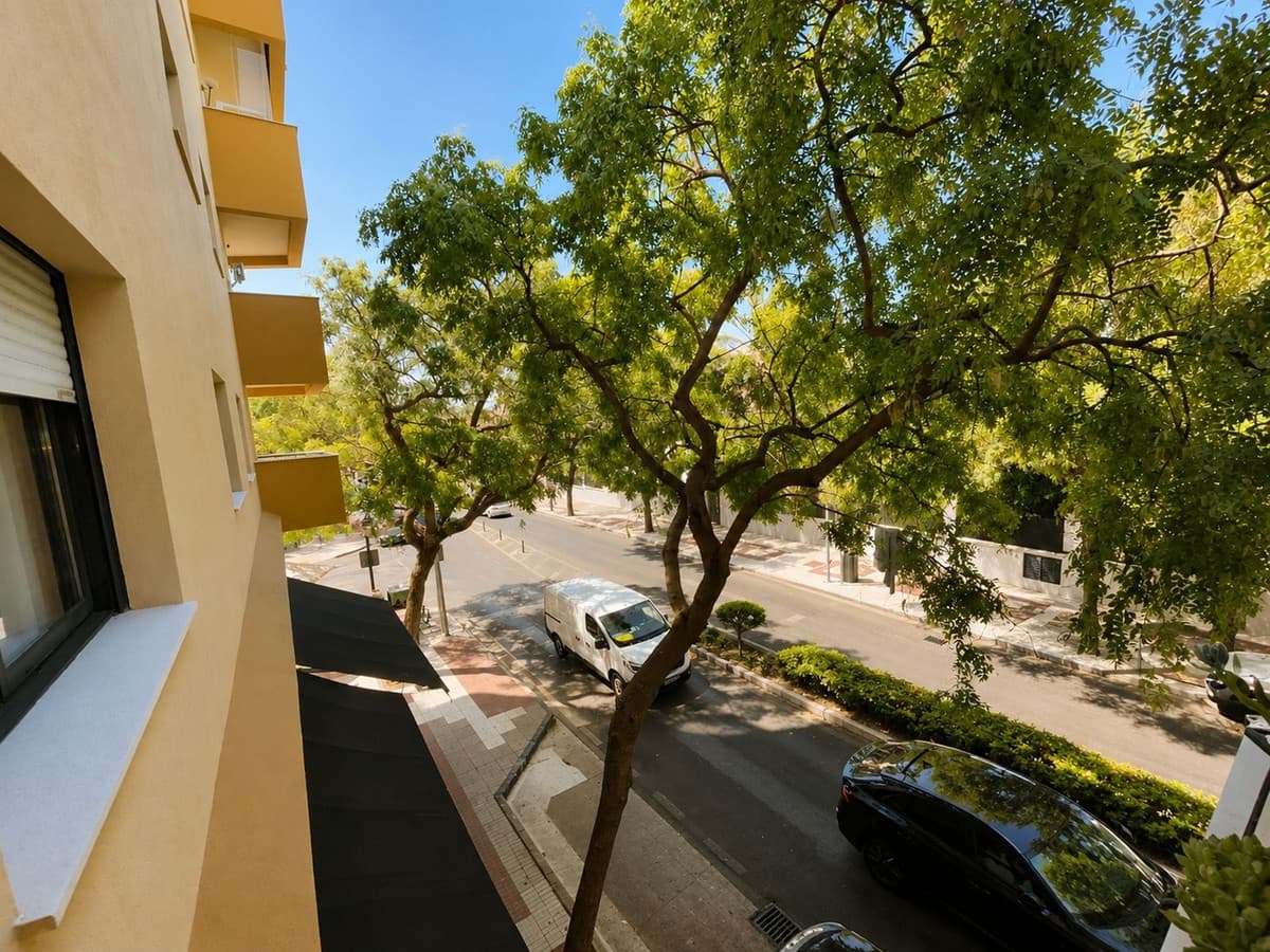 Middle Floor Apartment in Estepona — photo 7 of 10