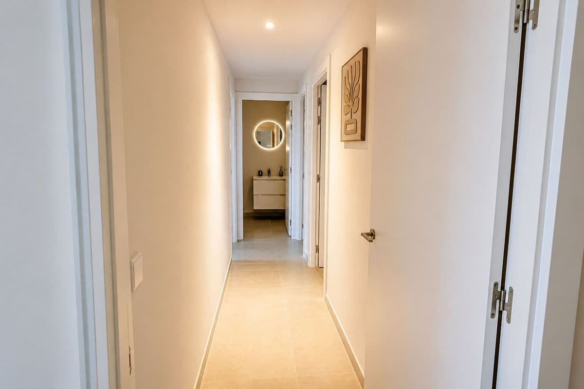 Middle Floor Apartment in Cancelada — photo 9 of 10