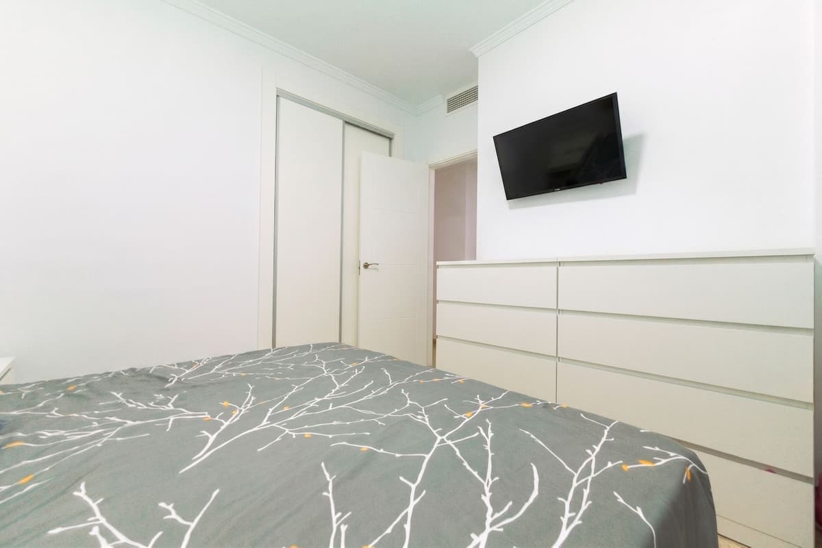 Middle Floor Apartment in Torremolinos — photo 3 of 10