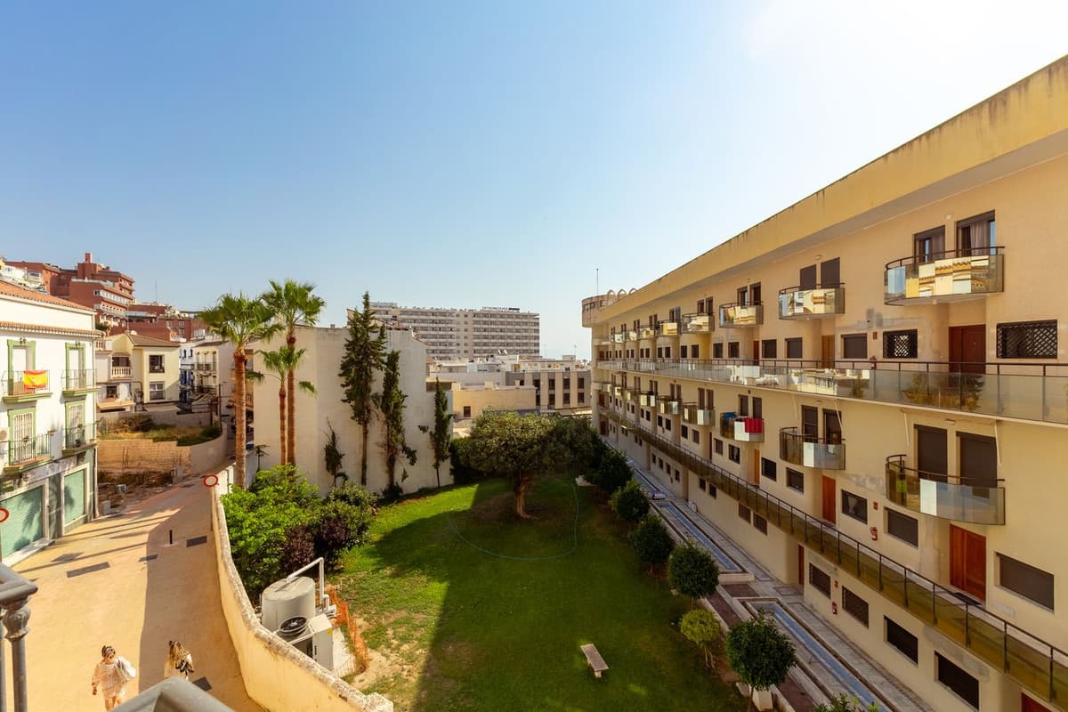 Middle Floor Apartment in Torremolinos — photo 7 of 10