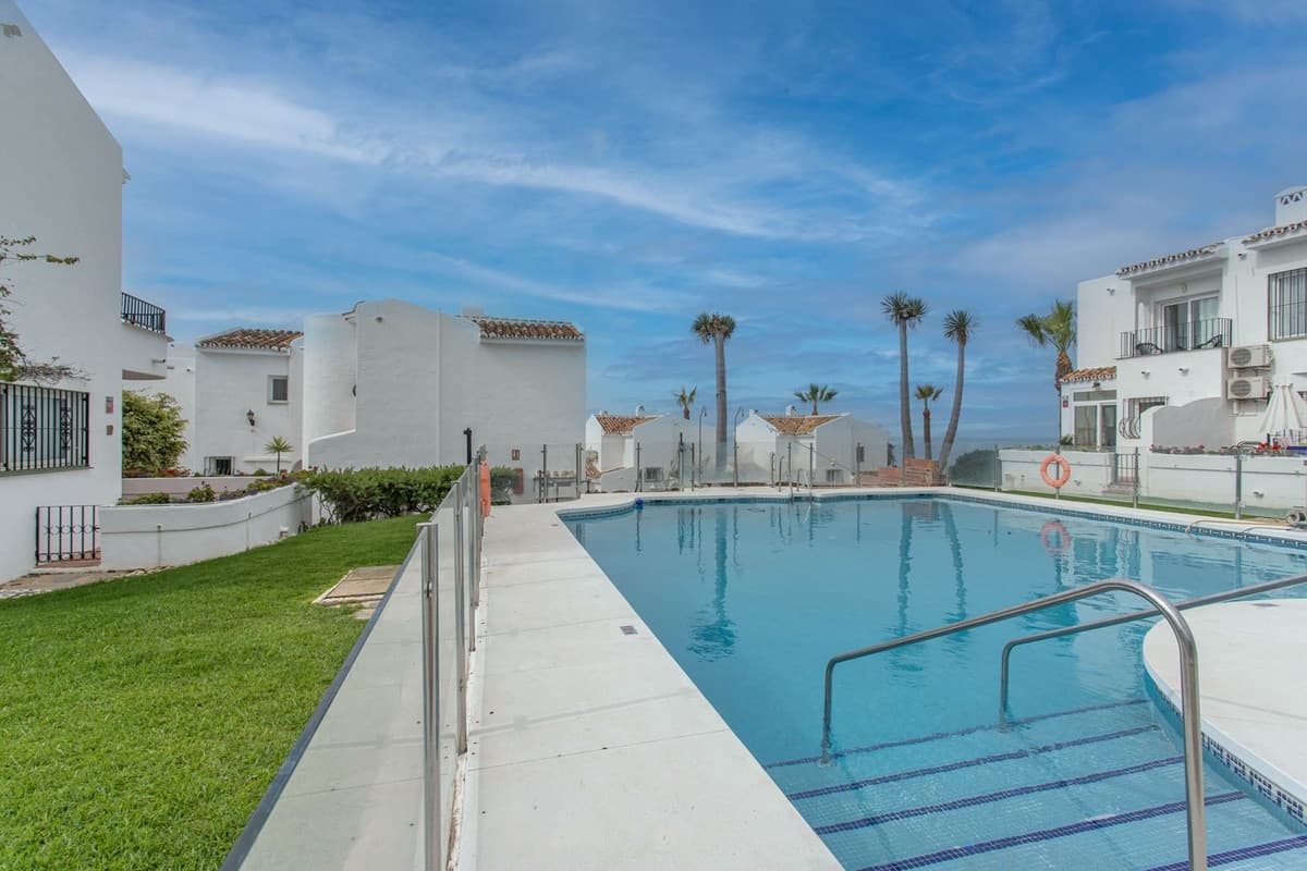 Semi-Detached House in Riviera del Sol — photo 9 of 10