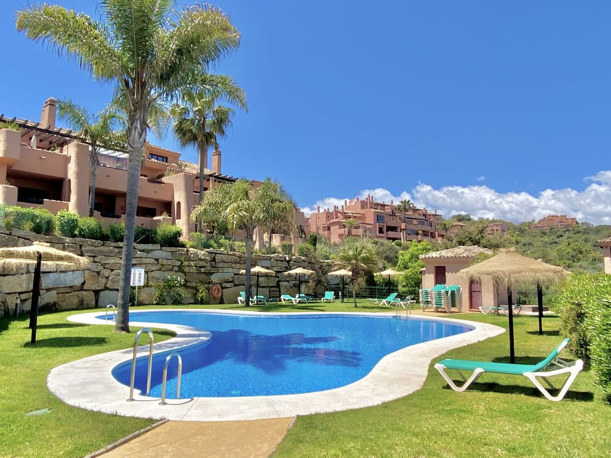 Ground Floor Apartment in Elviria — photo 3 of 10