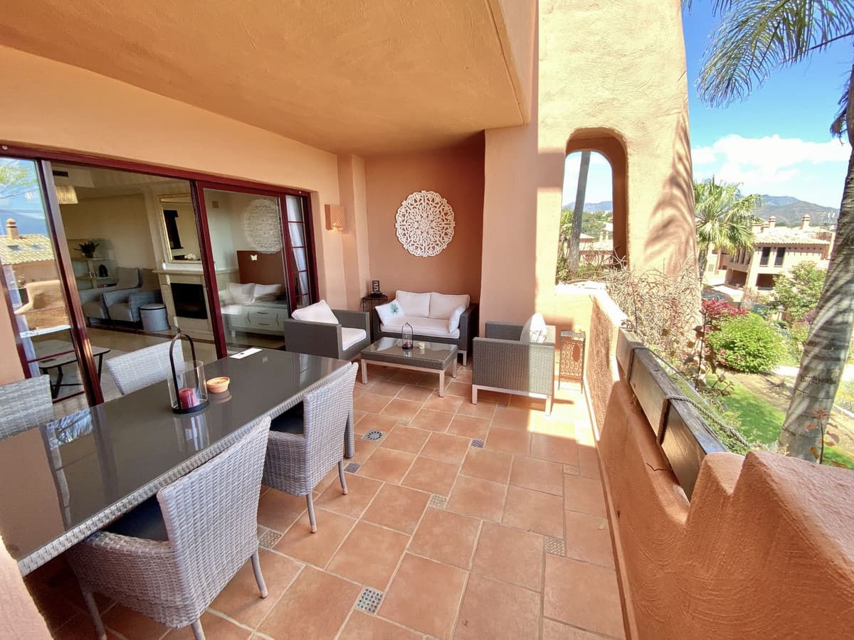 Ground Floor Apartment in Elviria — photo 4 of 10