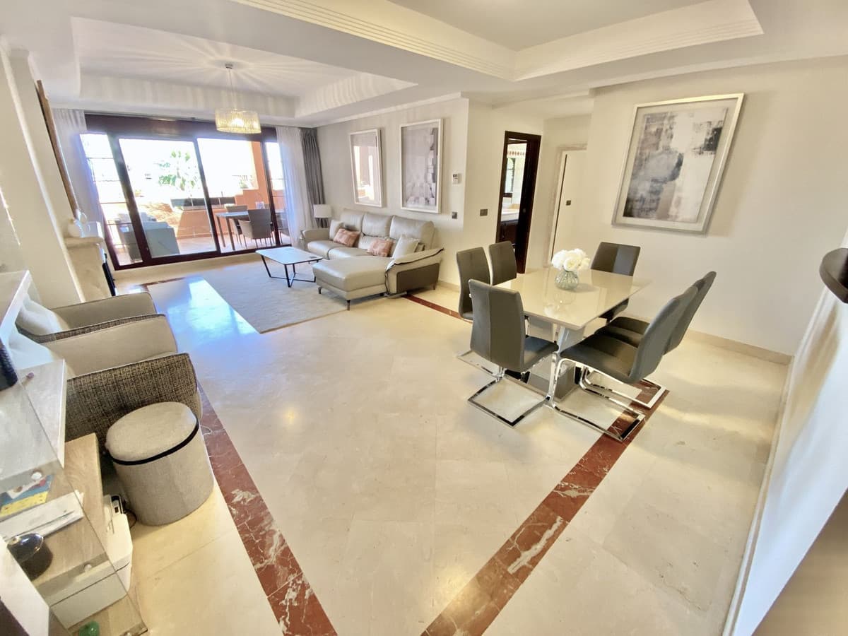 Ground Floor Apartment in Elviria — photo 7 of 10