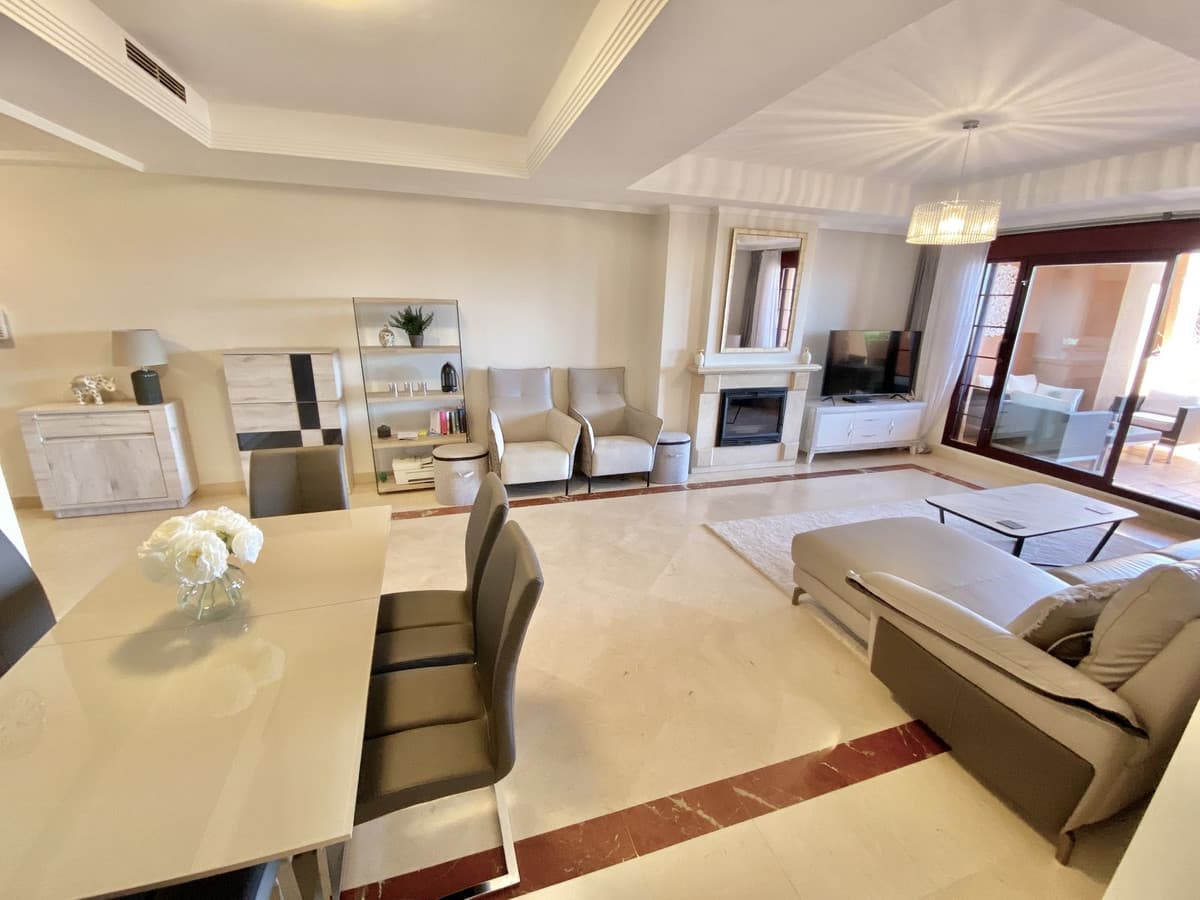 Ground Floor Apartment in Elviria — photo 8 of 10