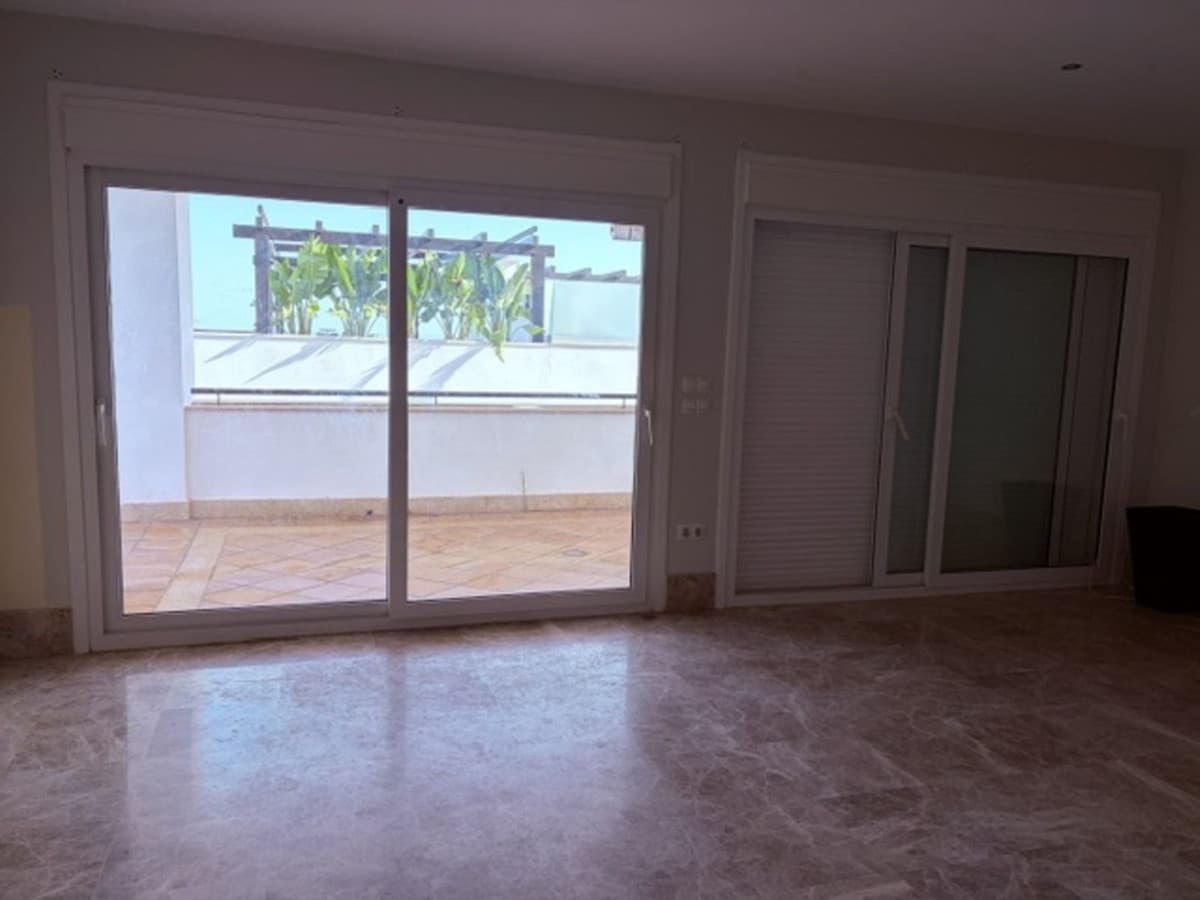 Duplex in Santa Clara — photo 8 of 10