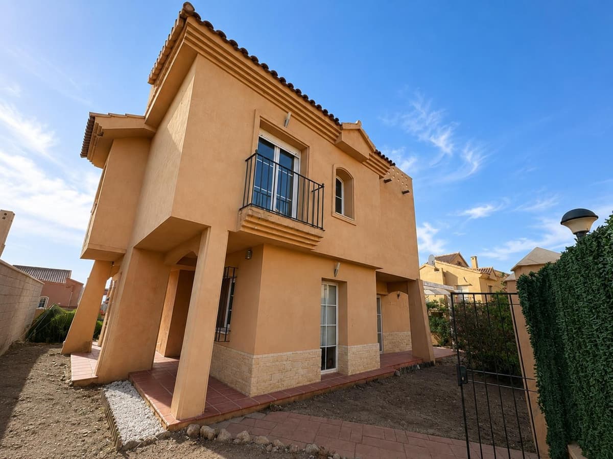Detached Villa in Riviera del Sol — photo 1 of 10