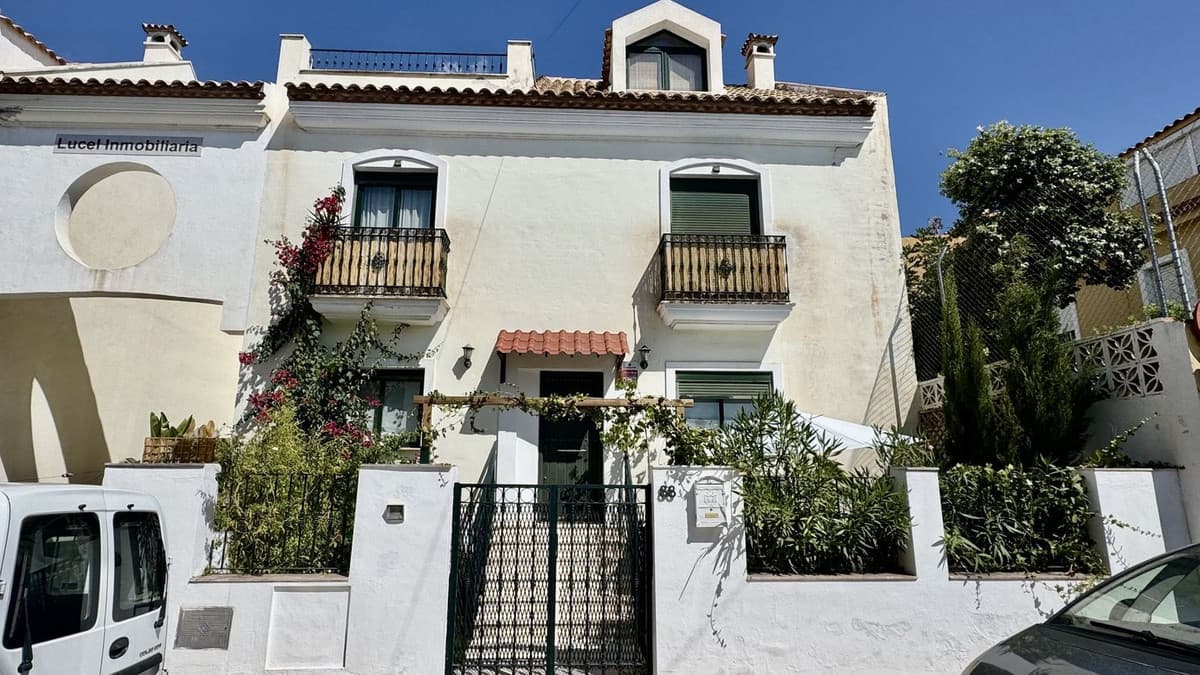 Semi-Detached House in Arroyo de la Miel — photo 3 of 10