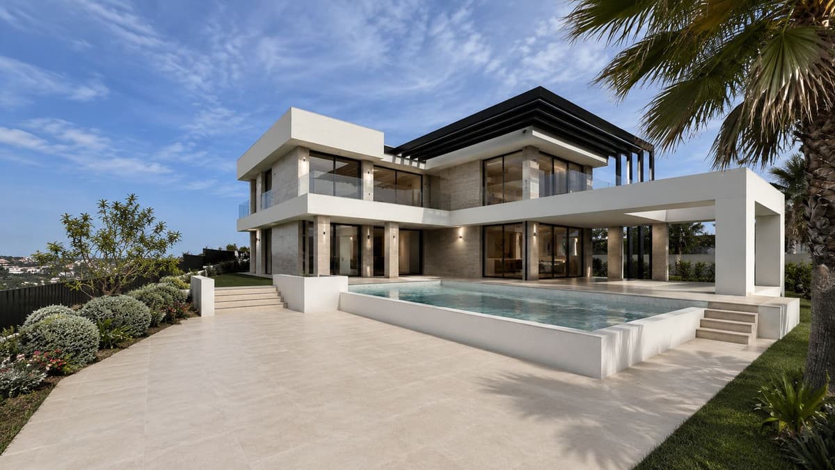 Detached Villa in Estepona — photo 2 of 10