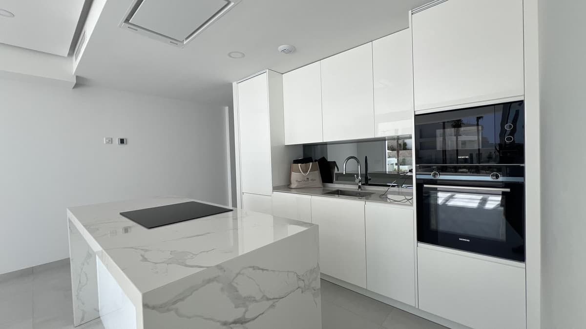 Middle Floor Apartment in La Cala de Mijas — photo 3 of 10