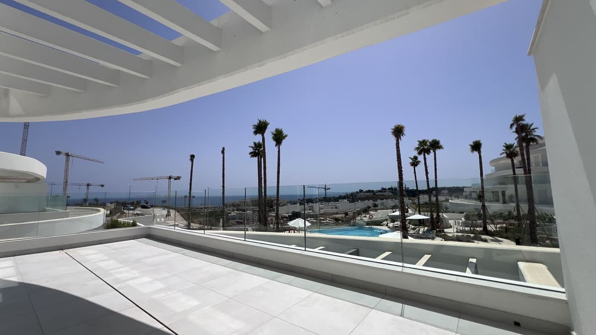 Middle Floor Apartment in La Cala de Mijas — photo 9 of 10
