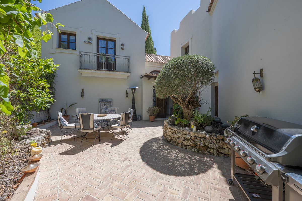 Detached Villa in Estepona — photo 4 of 10