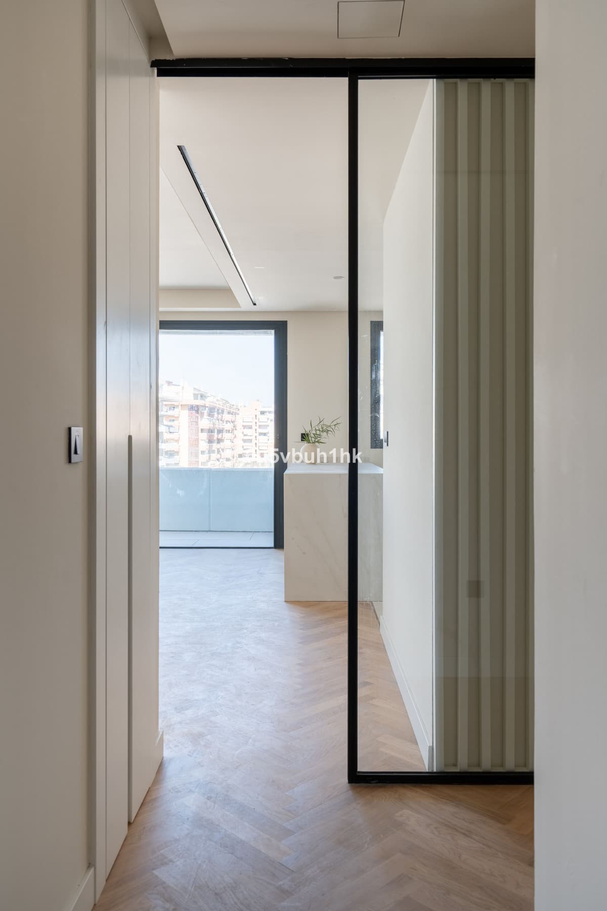 Middle Floor Apartment in Málaga — photo 10 of 10