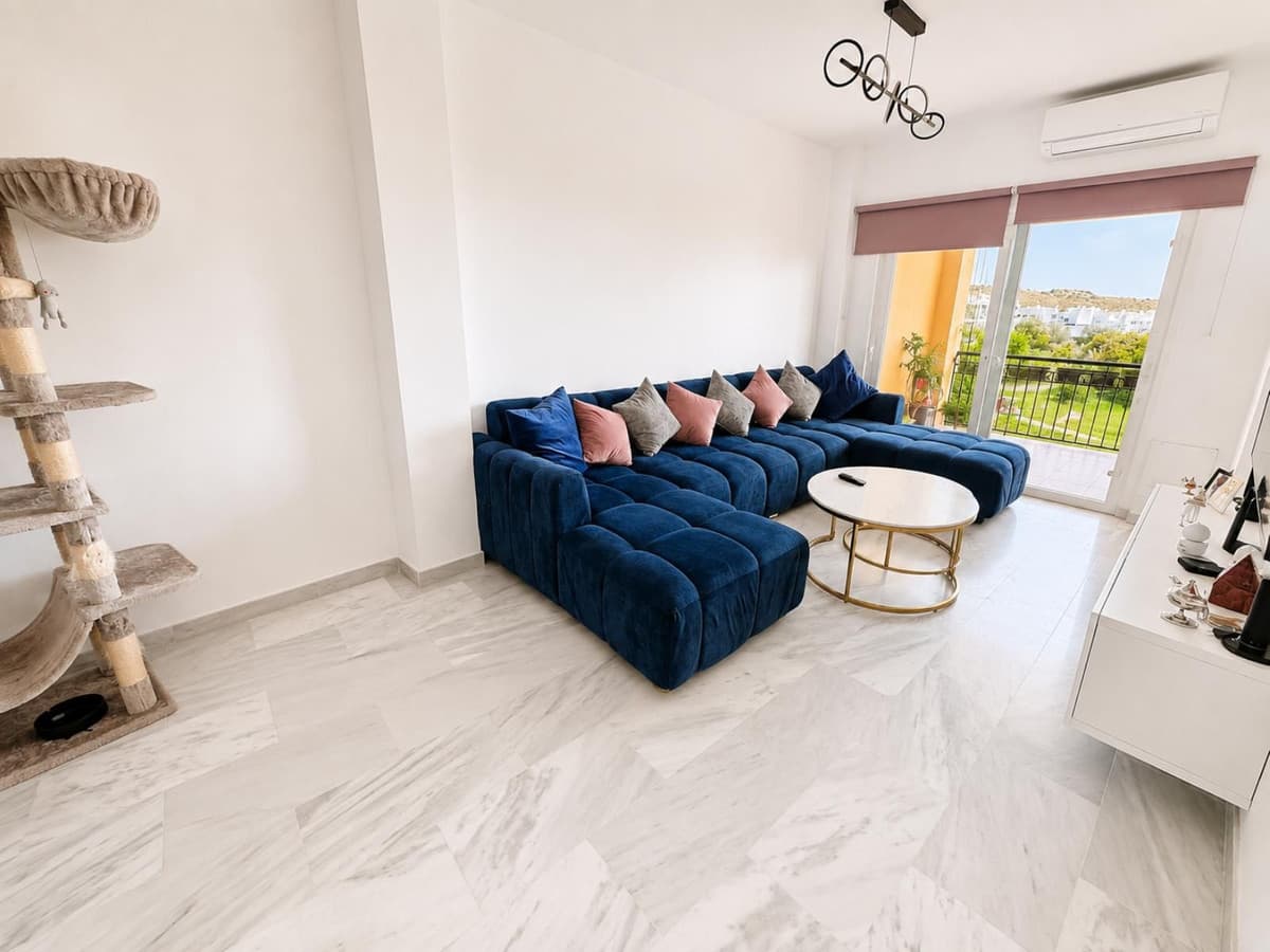 Middle Floor Apartment in Riviera del Sol — photo 4 of 10