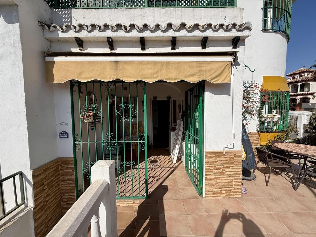 Semi-Detached House in Mijas Costa — photo 3 of 10