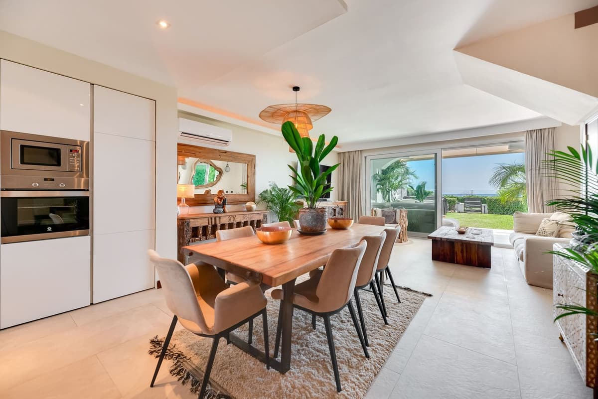 Townhouse in Las Chapas — photo 4 of 10