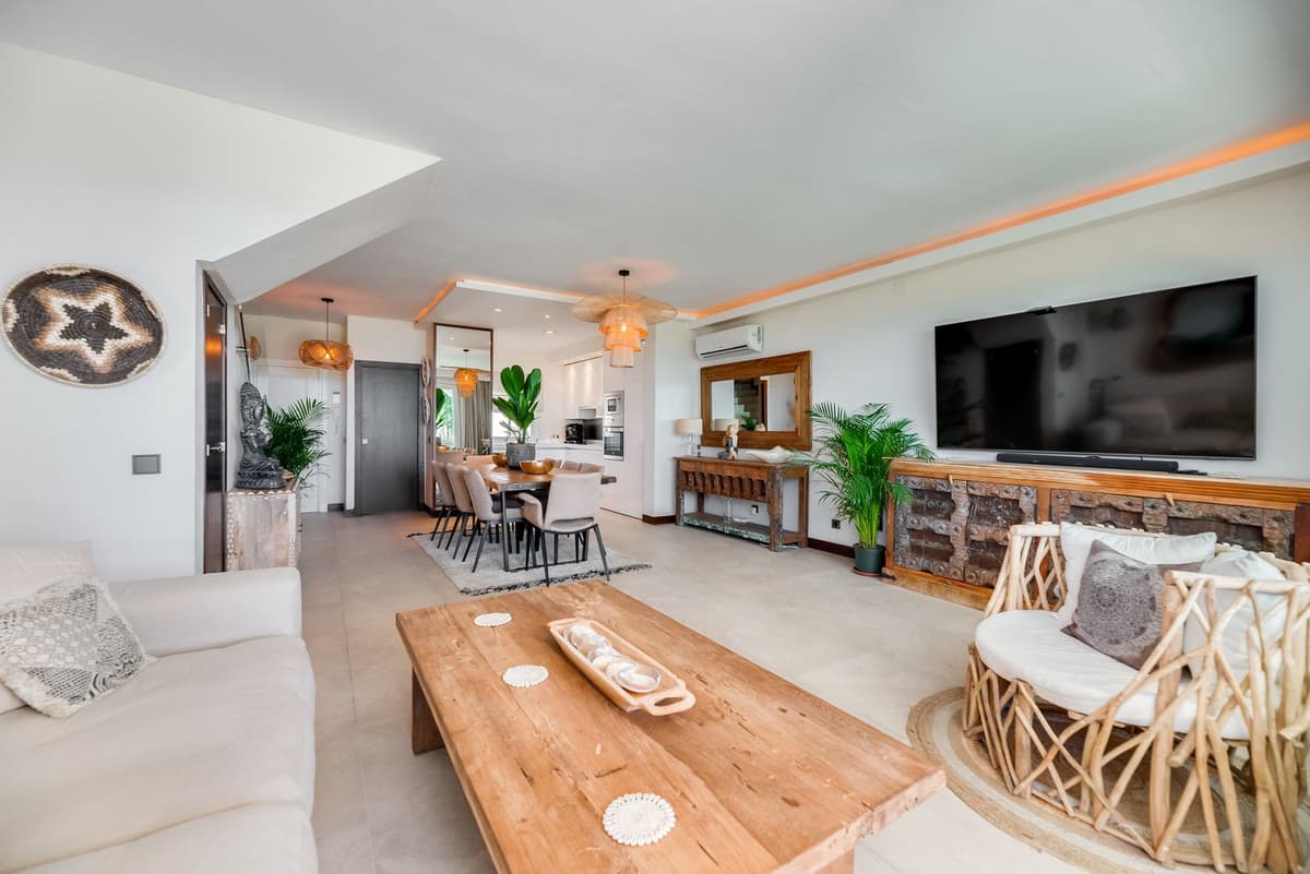 Townhouse in Las Chapas — photo 8 of 10