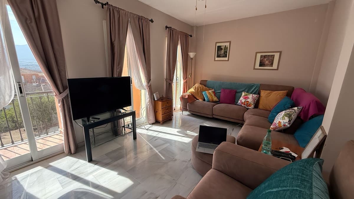 Detached Villa in Coín — photo 4 of 10