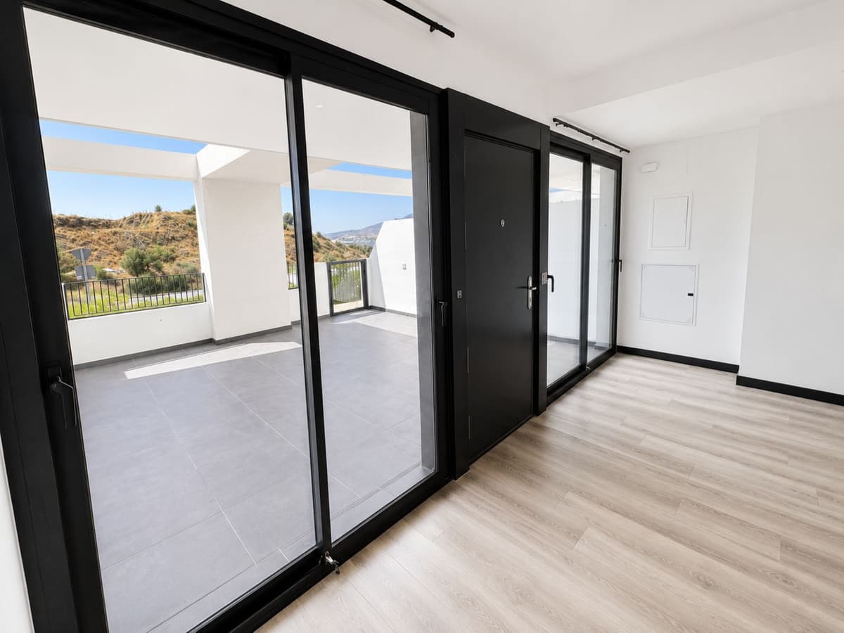 Ground Floor Apartment in La Cala de Mijas — photo 4 of 10