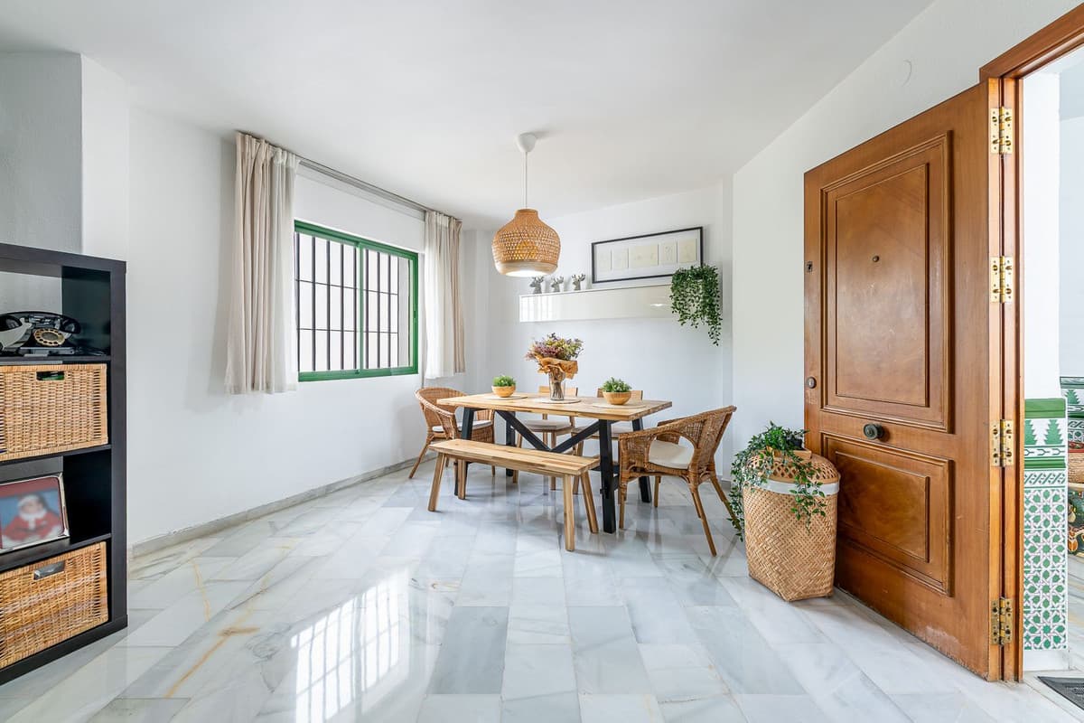 Townhouse in La Colina — photo 7 of 10