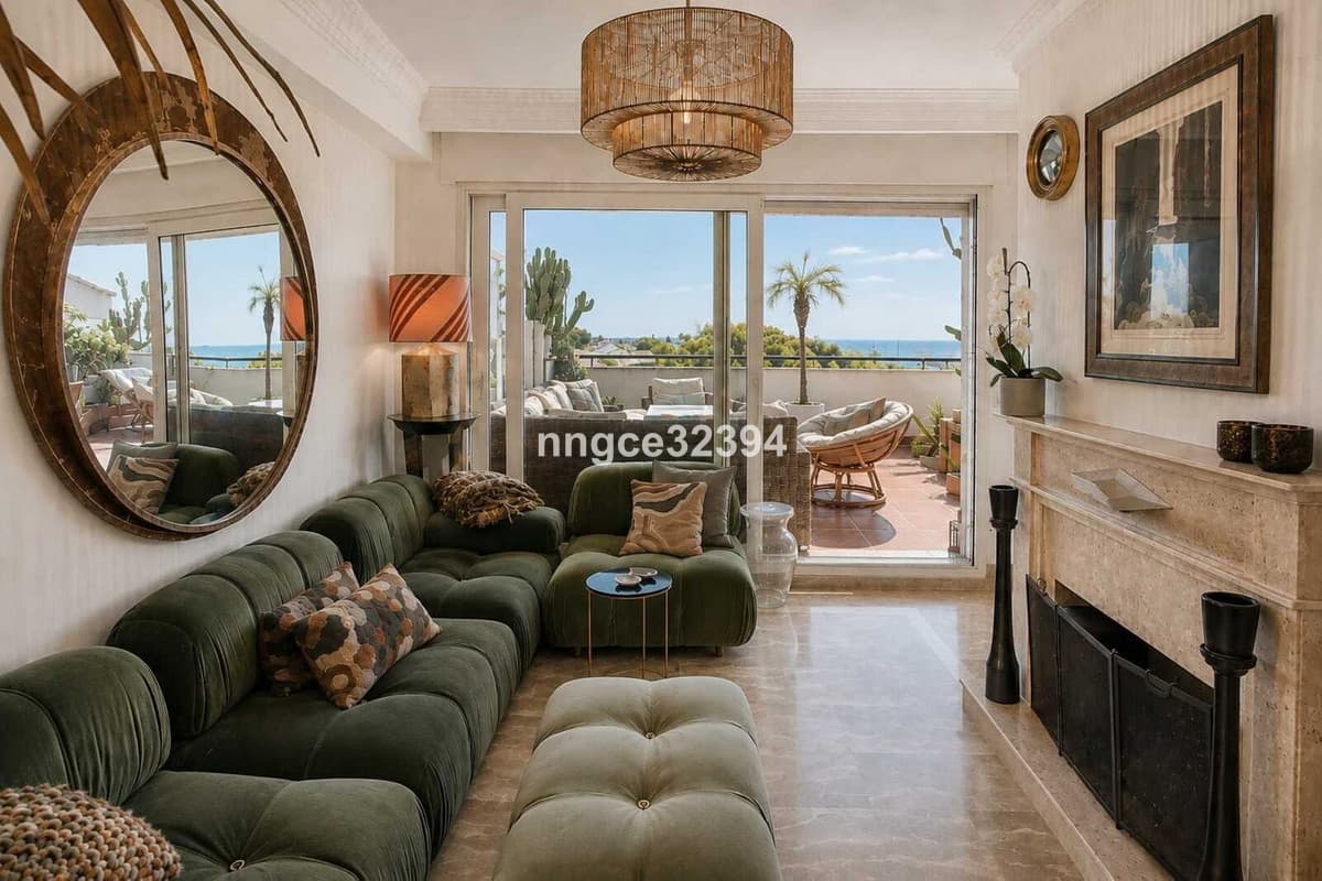 Middle Floor Apartment in Sierra Blanca