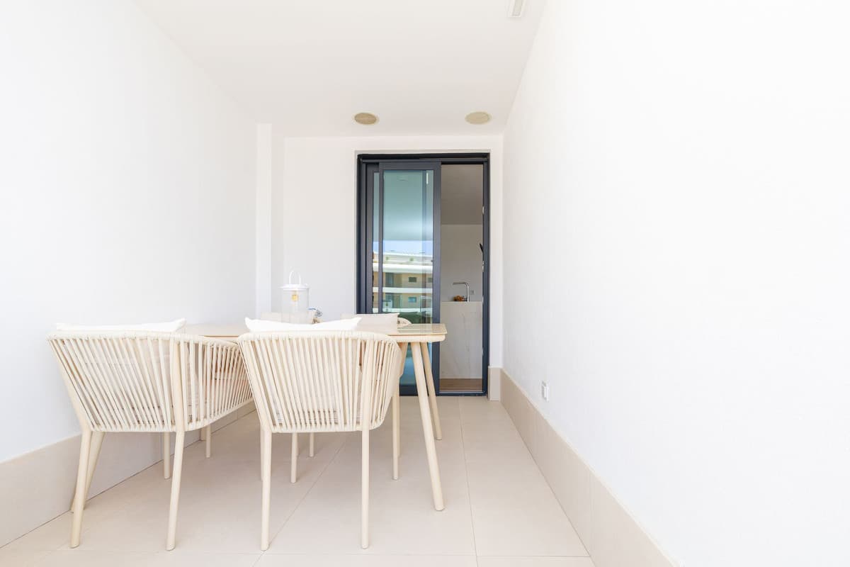 Middle Floor Apartment in Fuengirola — photo 4 of 10