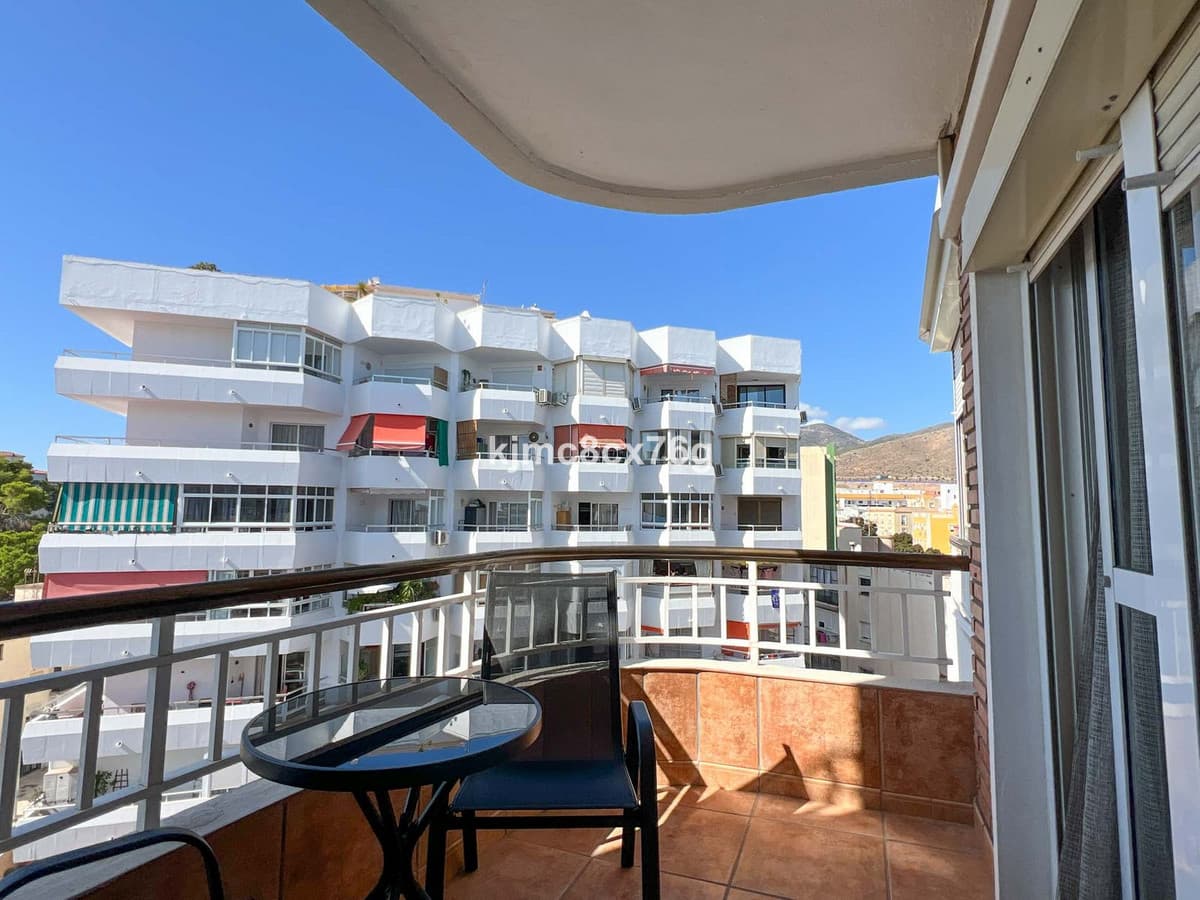 Middle Floor Apartment in Torremolinos — photo 1 of 10
