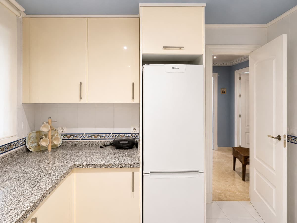 Middle Floor Apartment in Manilva — photo 9 of 10
