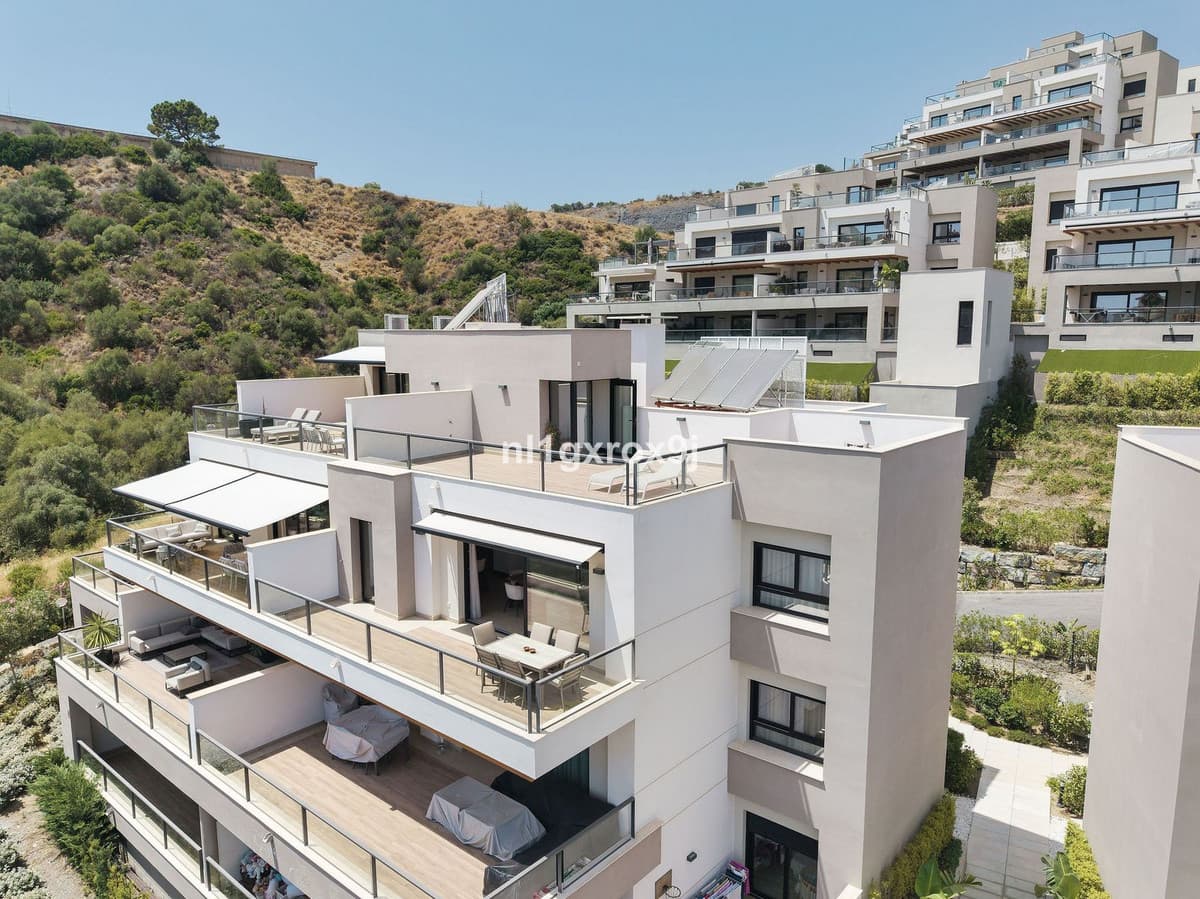 Penthouse in Nueva Andalucía — photo 6 of 10