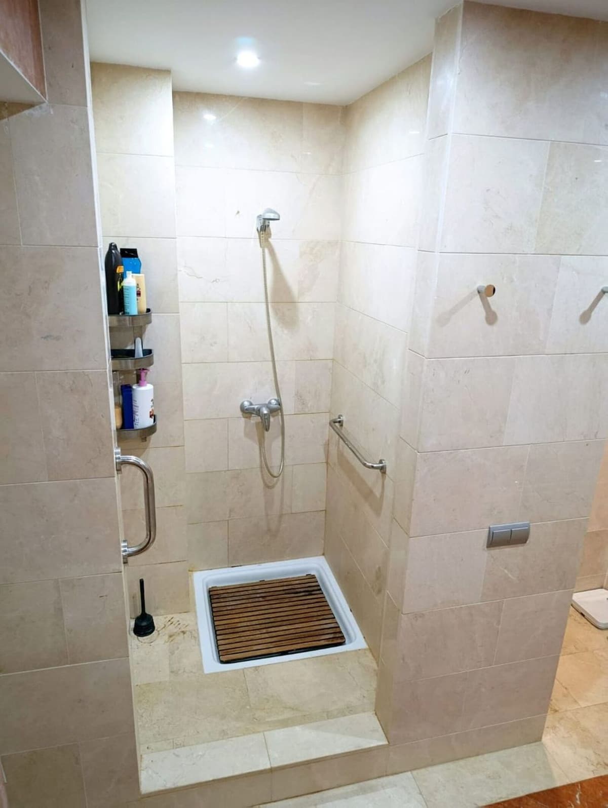 Middle Floor Apartment in Nueva Andalucía — photo 10 of 10