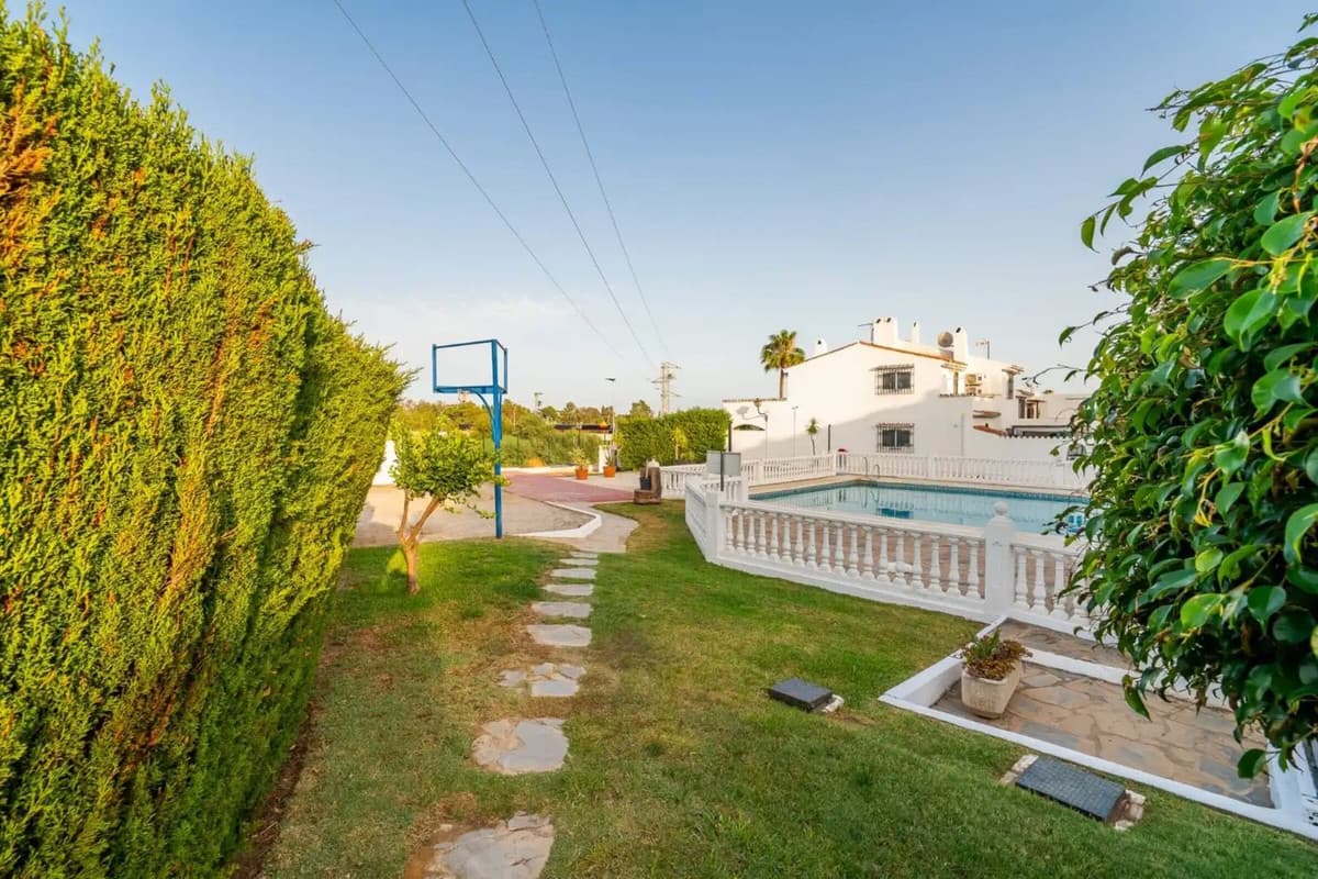 Townhouse in Atalaya — photo 3 of 10