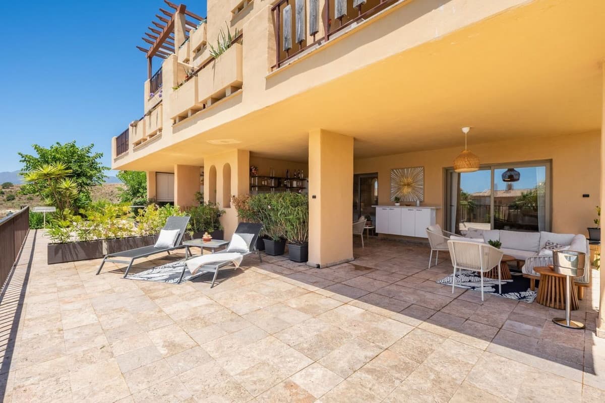 Ground Floor Apartment in El Paraiso — photo 7 of 10