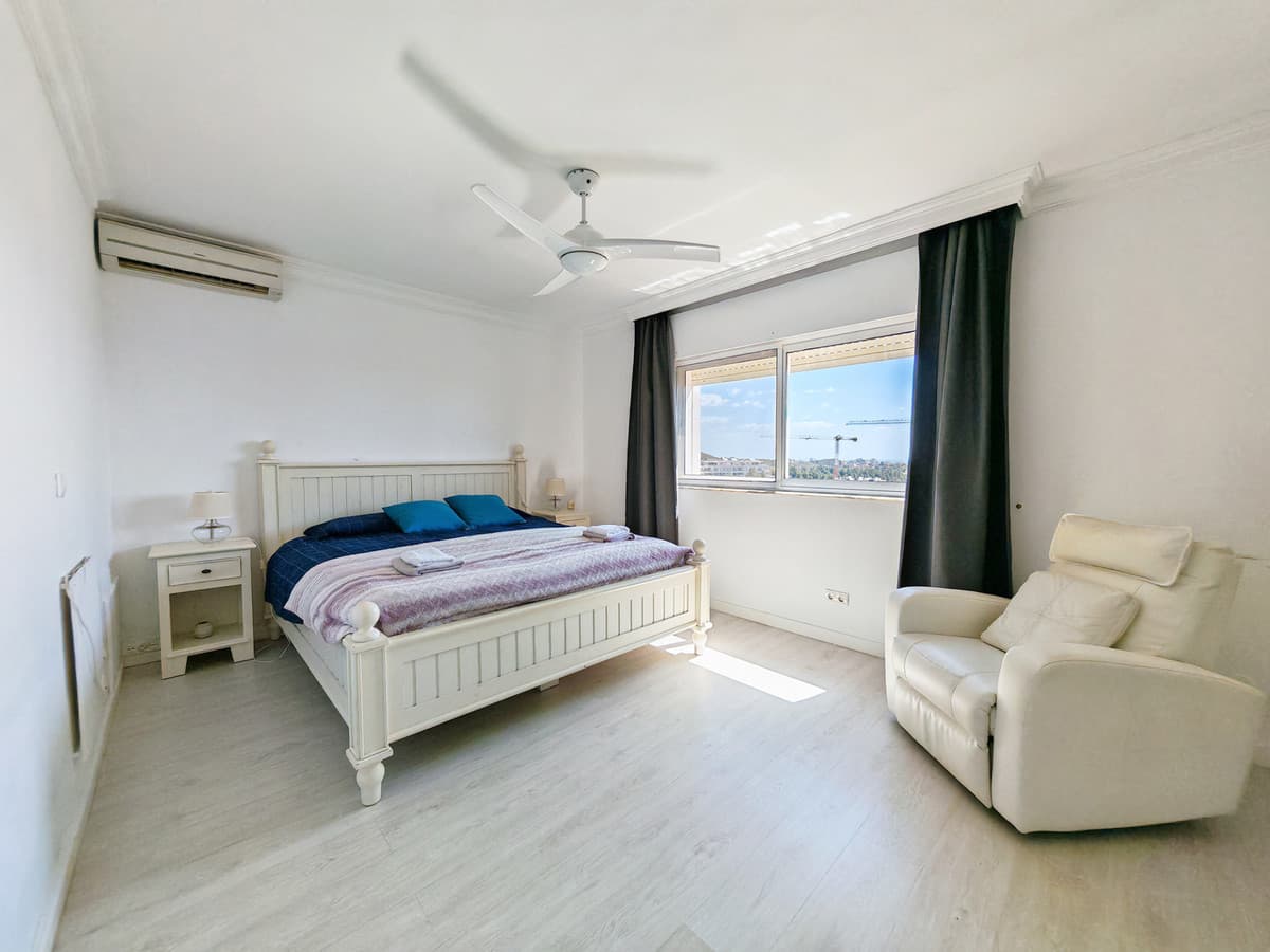 Detached Villa in El Chaparral — photo 9 of 10