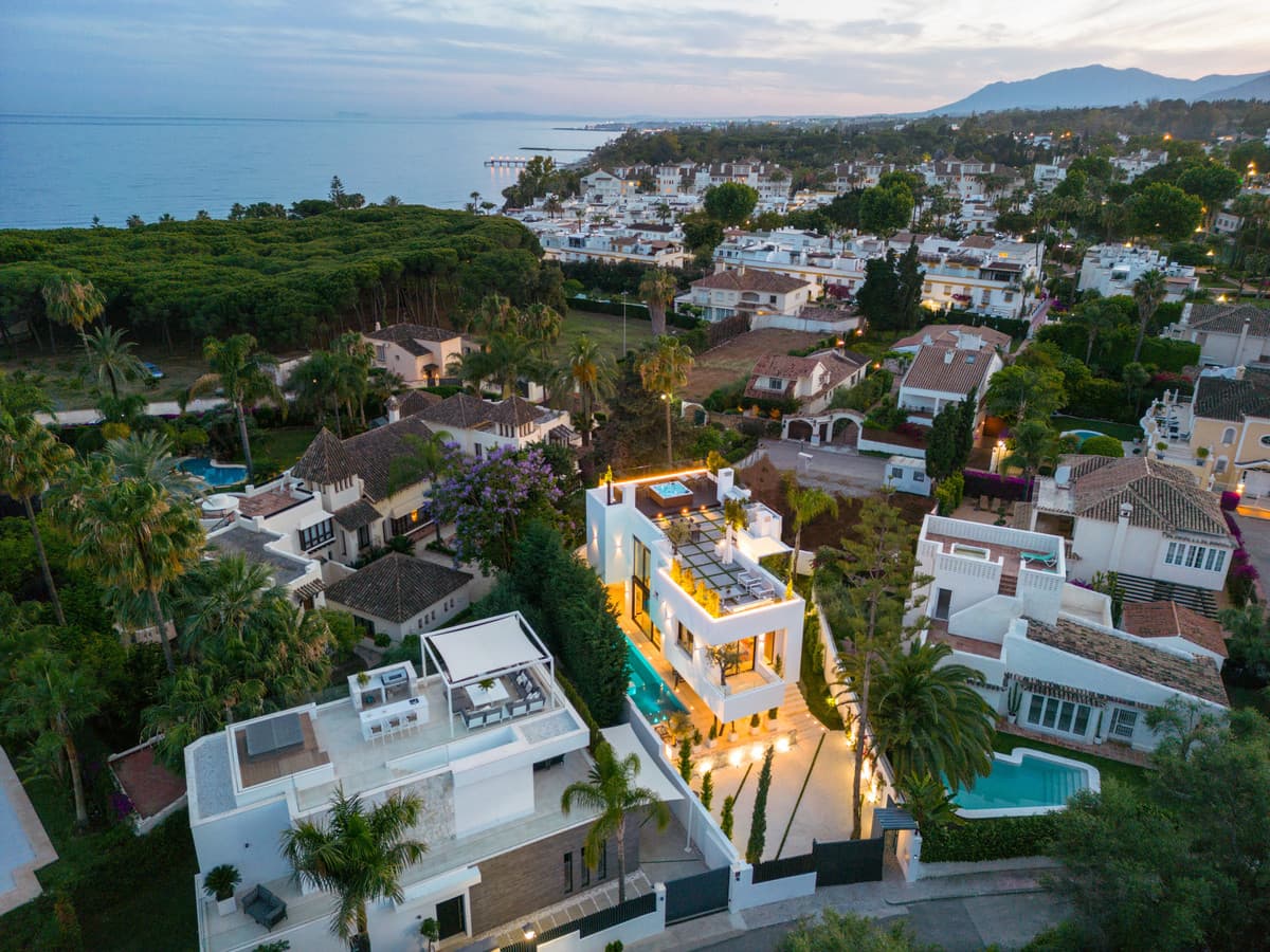Detached Villa in The Golden Mile — photo 4 of 10