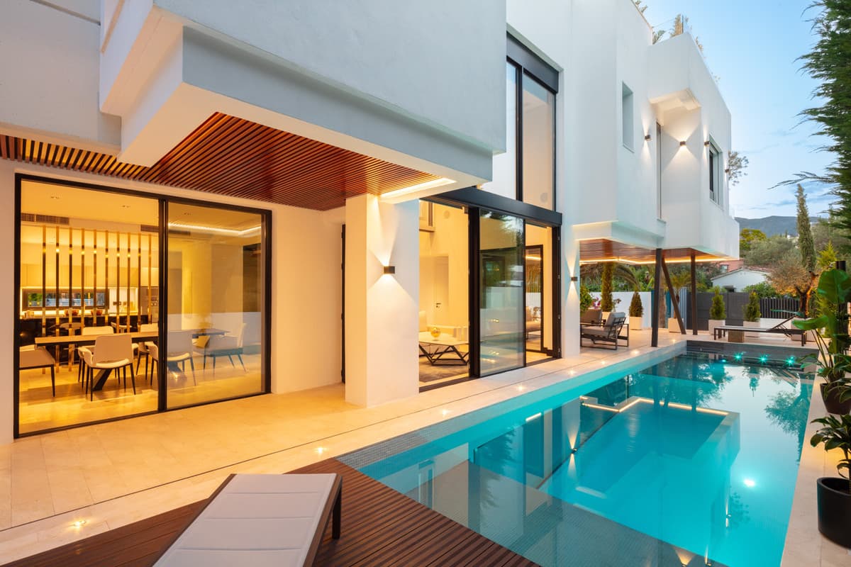 Detached Villa in The Golden Mile — photo 8 of 10