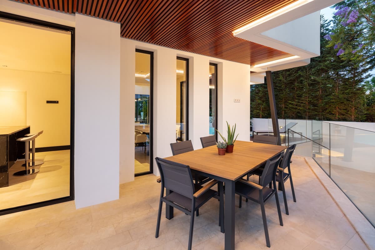 Detached Villa in The Golden Mile — photo 10 of 10