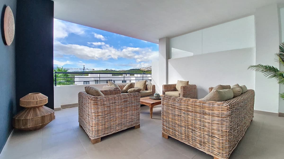 Middle Floor Apartment in Casares — photo 9 of 10
