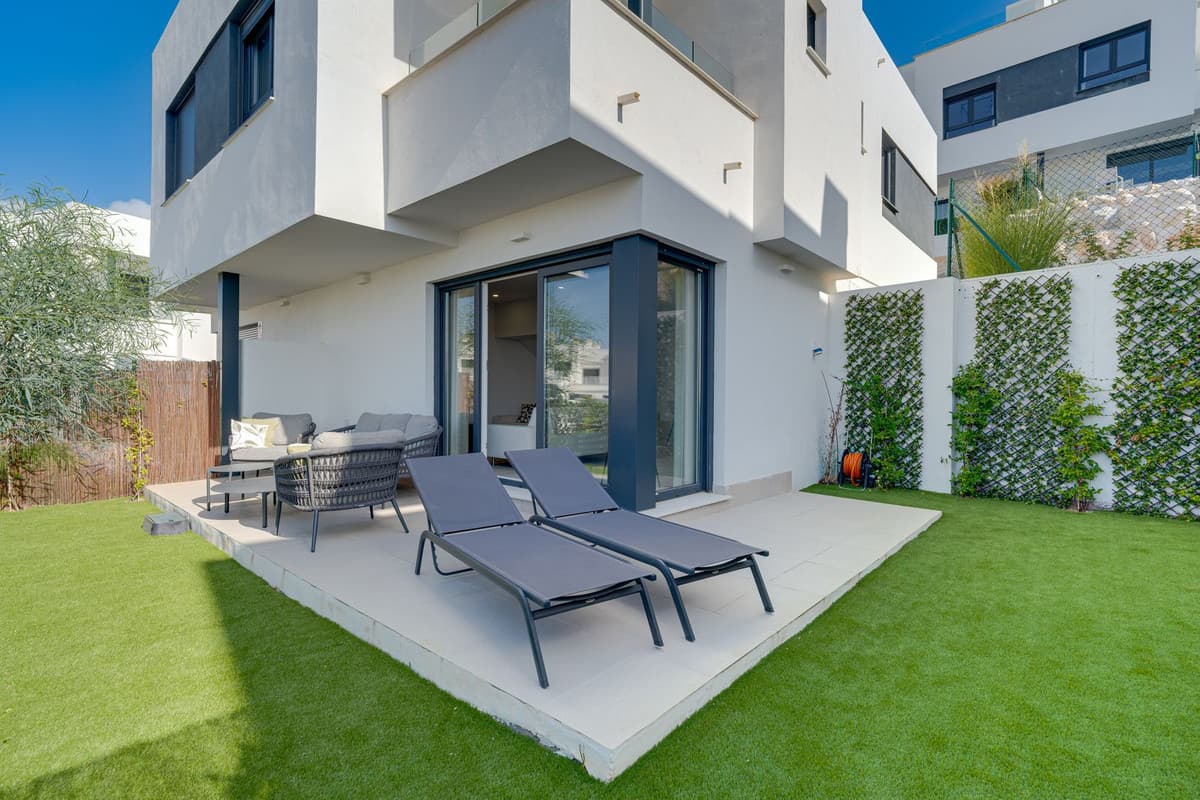 Semi-Detached House in La Cala de Mijas — photo 2 of 10